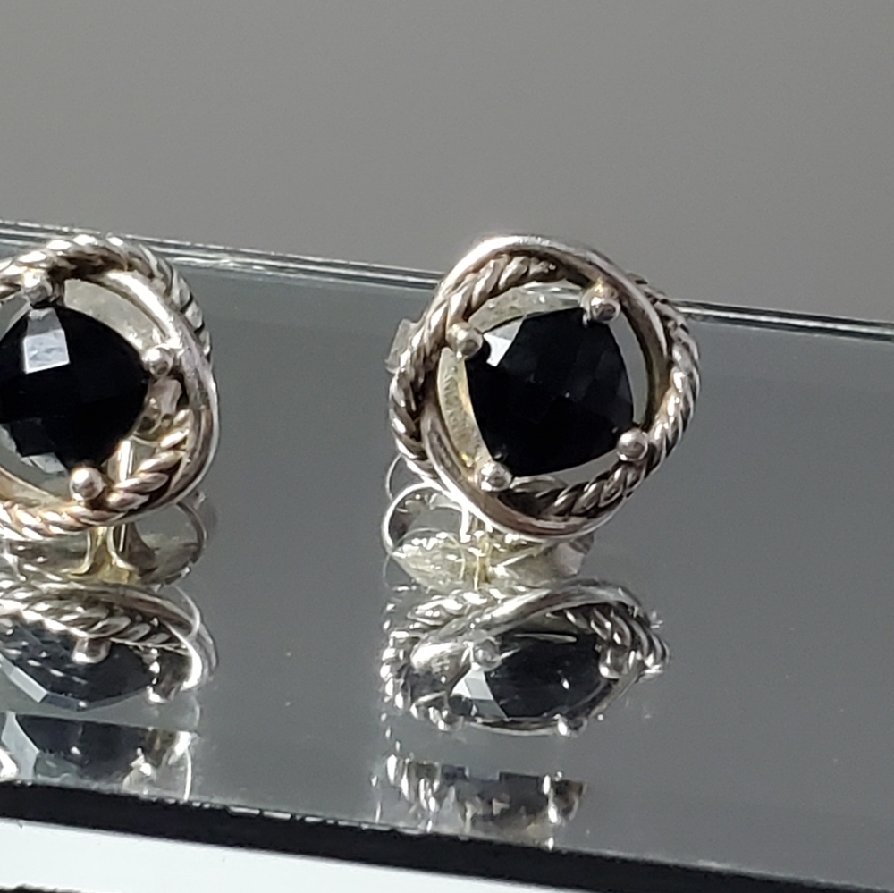 SOLD Authentic David Yurman infinity earrings